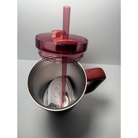 Stanley 2024 Holiday Comfort and Joy GILDED POMEGRANATE 40oz Quencher BNWT BNIB - Picture 6 of 6